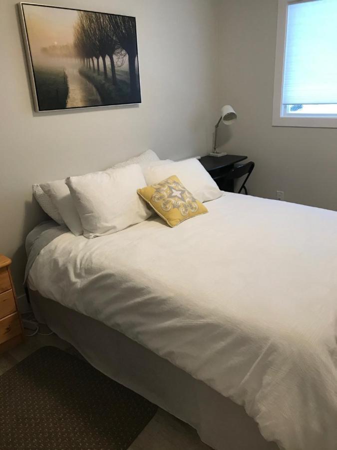 Your Home Away From Home Kelowna Buitenkant foto
